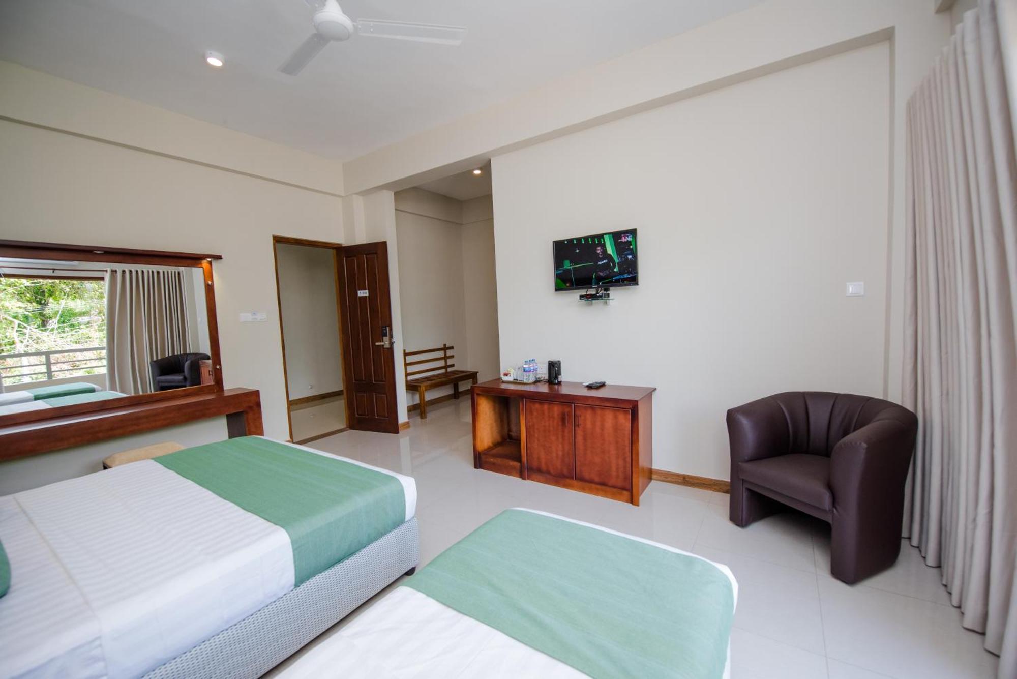 Mount Rich Rumassala Hotell Unawatuna Eksteriør bilde