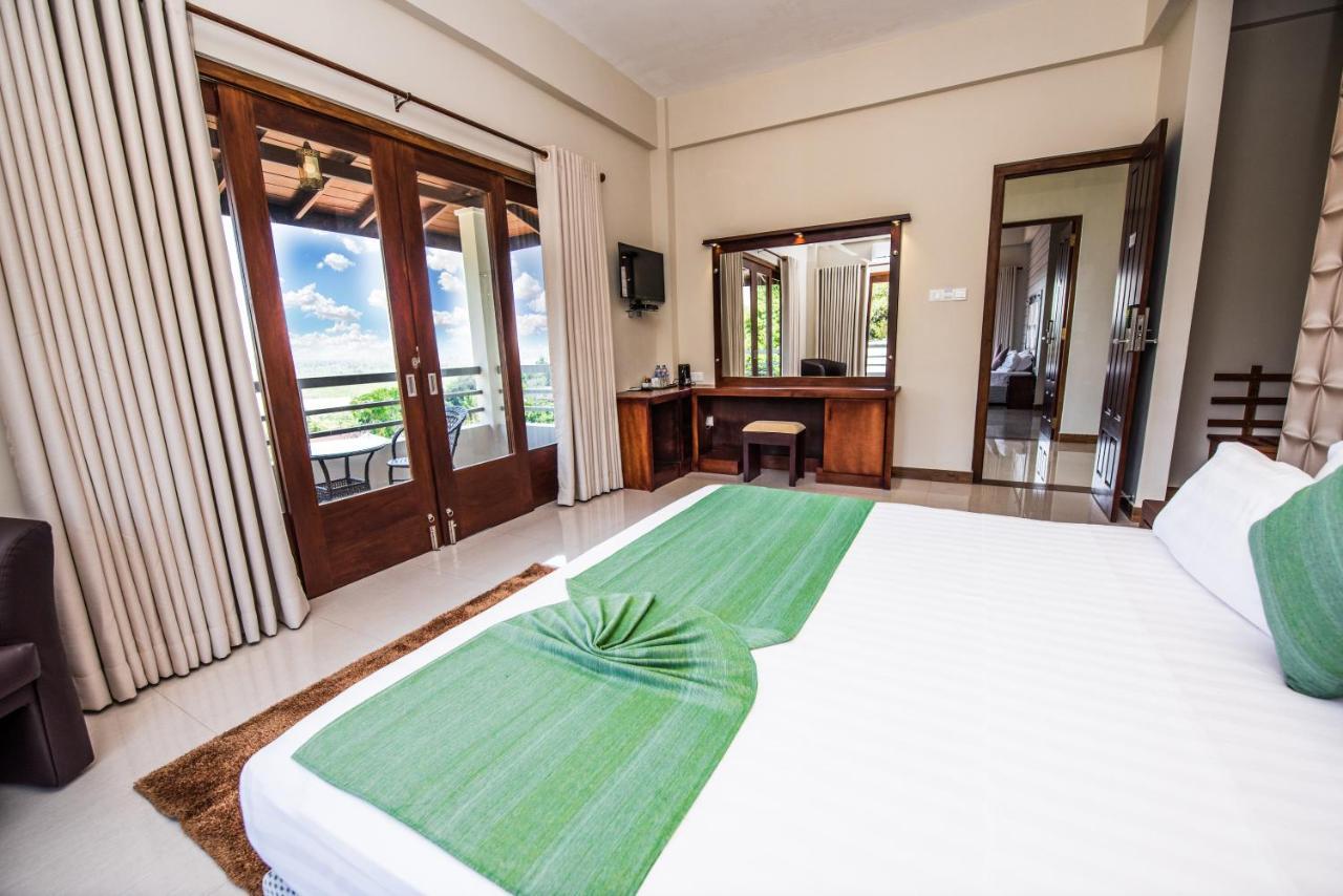 Mount Rich Rumassala Hotell Unawatuna Eksteriør bilde